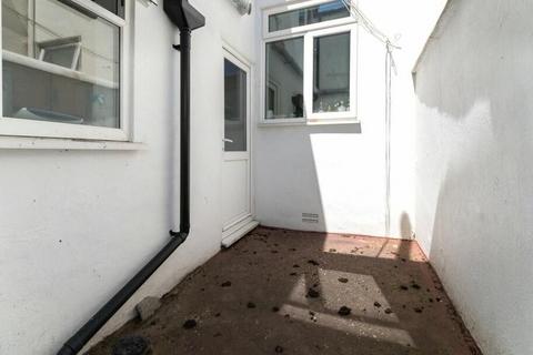 4 bedroom house to rent, Viaduct Road, Brighton