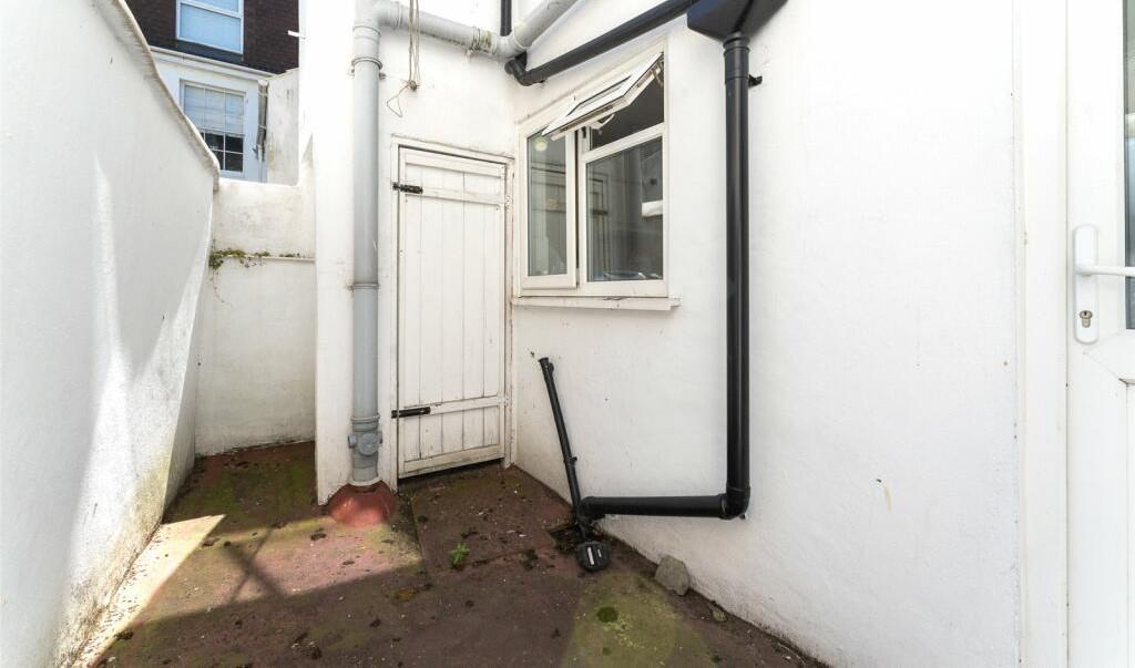 11 VIADUCT ROAD (5).jpeg
