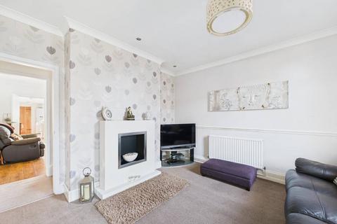 2 bedroom terraced house for sale, West Parade , Sutton , HU7 4XU