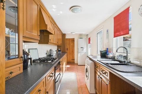 undefined, West Parade, Sutton, HU7 4XU