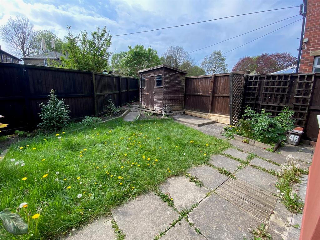 REAR GARDEN.jpg