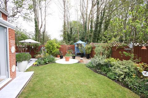 1 Burcombe Lane, Wilton, Salisbury, SP2 0FF