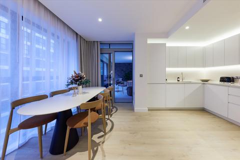 undefined, New Drum Street, London, E1