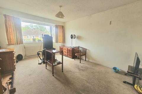 32 Leaze Close, Berkeley, GL13 9DA