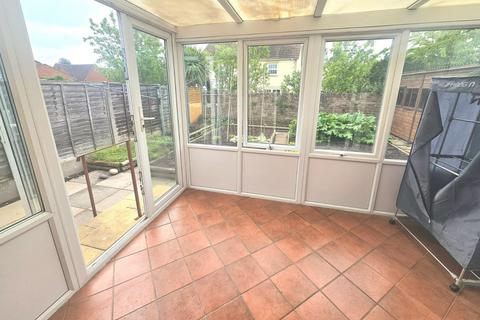 32 Leaze Close, Berkeley, GL13 9DA