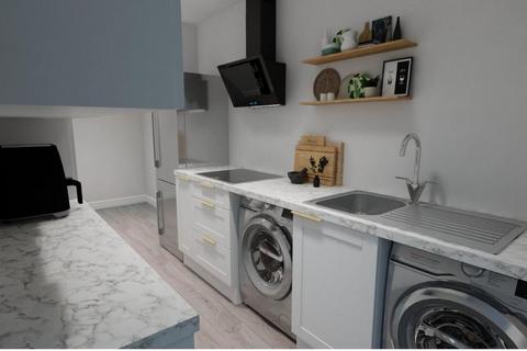 2 bedroom semi-detached house to rent, Courtenay Road, Birmingham, B44