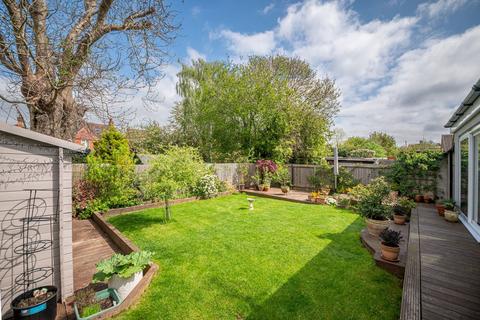 3 bedroom detached house for sale, Thornborough Close, Market Harborough LE16