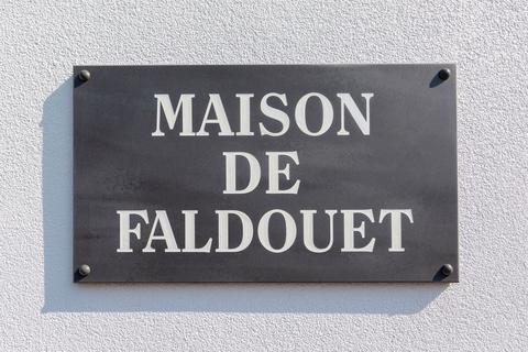 5 bedroom detached house for sale, Maison de Faldouet