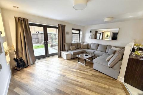 3 bedroom semi-detached house for sale, Ilderton Road, Stockton, Stockton-on-Tees, Durham, TS18 2SR