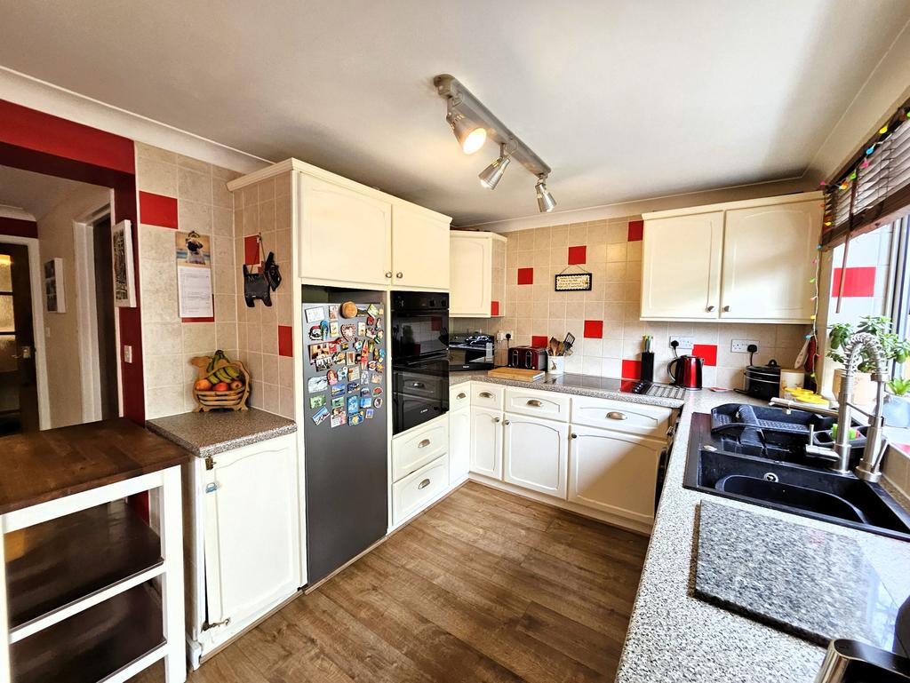 Kitchen Dining room