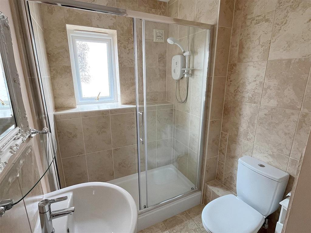 Shower Room.jpg