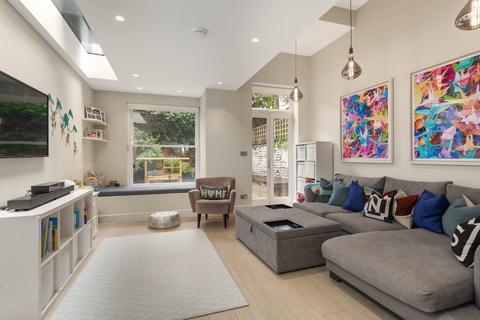 17 Lonsdale Road, London, W11 2BY