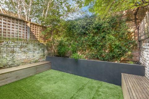 17 Lonsdale Road, London, W11 2BY