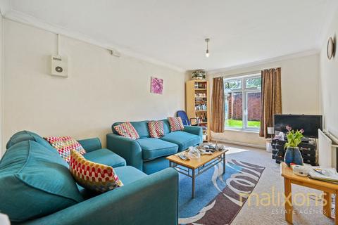 1 bedroom flat for sale, Leithcote Path, London SW16
