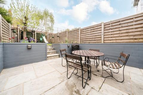 63 Trevelyan Road, London, SW17 9LR