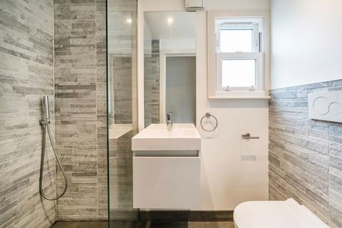 63 Trevelyan Road, London, SW17 9LR