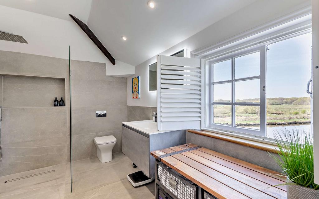 Principal Ensuite