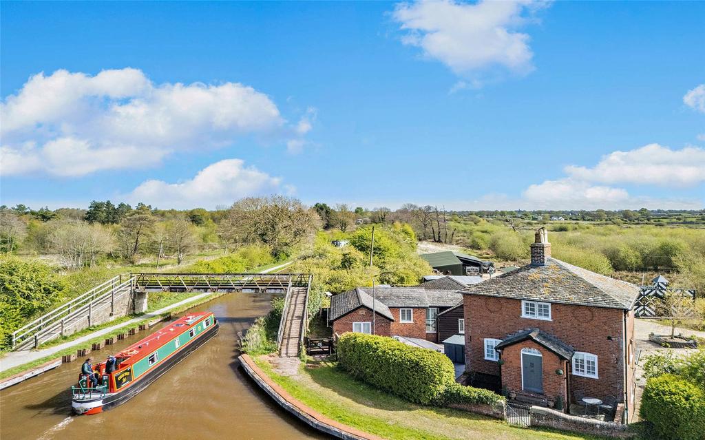 Canal Side