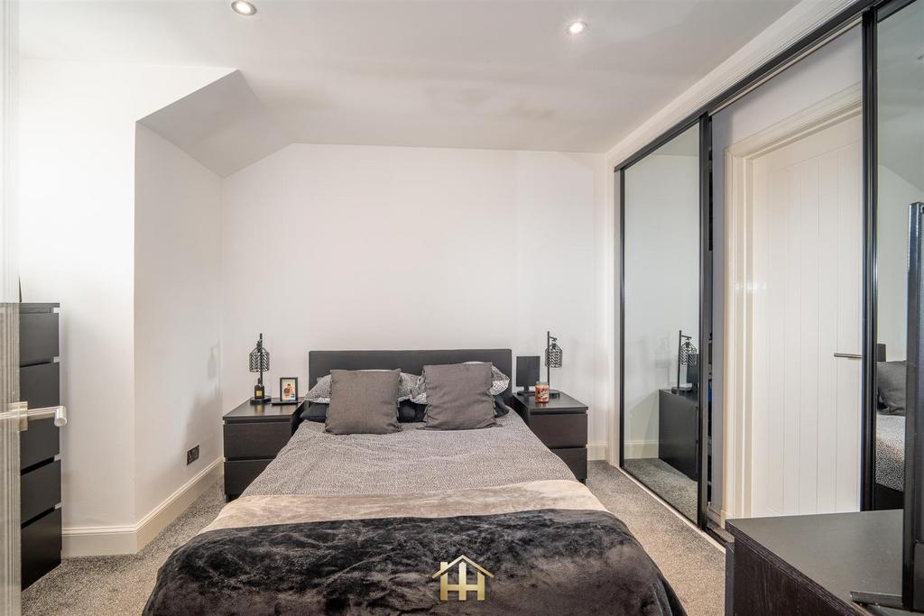 6 Cobden Court DD3 6 BX 280425 EDIT (36 of 70).jpg