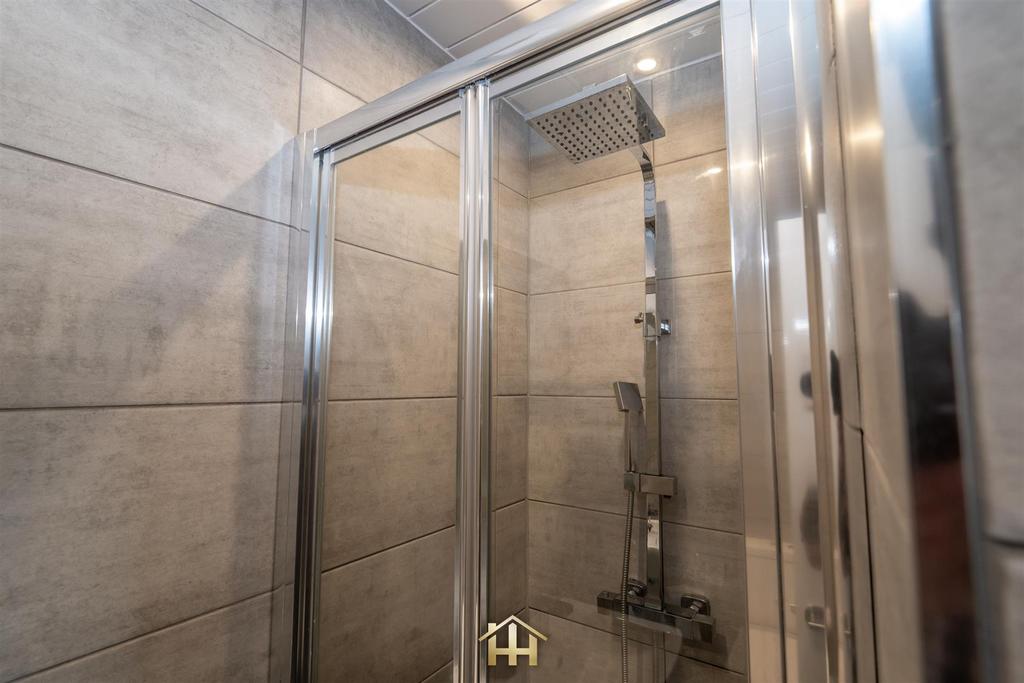 6 Cobden Court DD3 6 BX 280425 EDIT (39 of 70).jpg