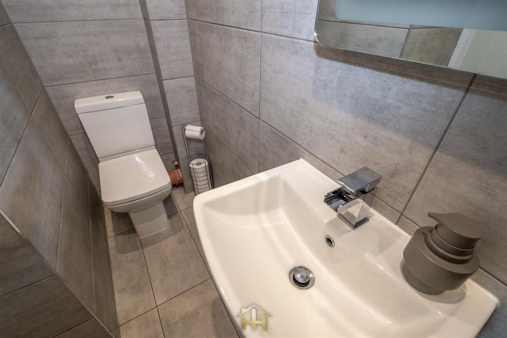 6 Cobden Court DD3 6 BX 280425 EDIT (40 of 70).jpg