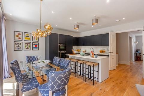 4 bedroom terraced house for sale, House 195 Bridgetower Drive, Holburne Park, Warminster Road, Bath, BA2