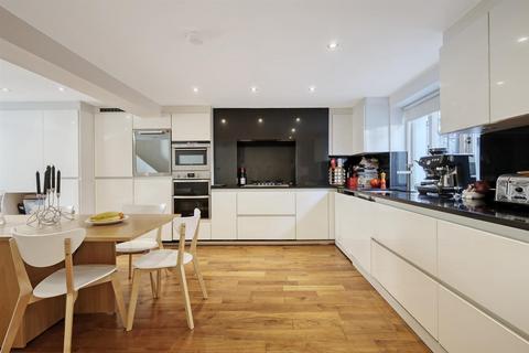 undefined, Hamilton Park, London N5