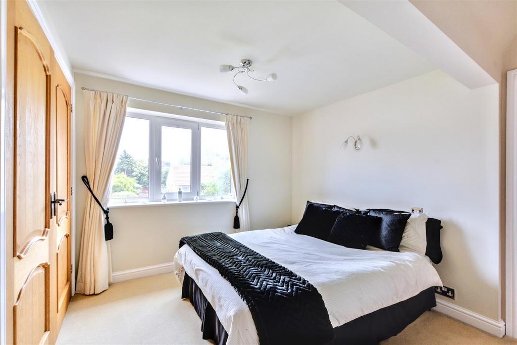 Bedroom 2 2.jpeg