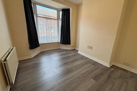 2 bedroom terraced house to rent, Belvoir Street, Hull