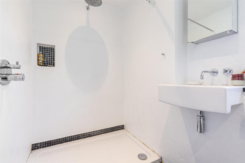 A24 - Cott Lane, Dartington, Deepdene - 240416.jpg