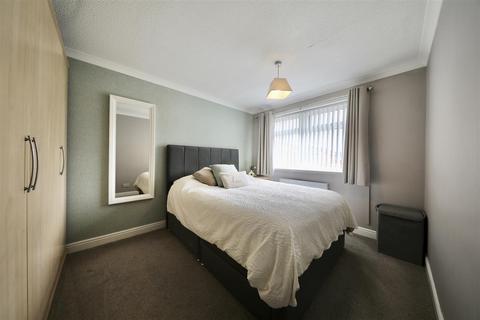 3 bedroom terraced house for sale, Lagoon Drive, Sutton-On-Hull, Hull