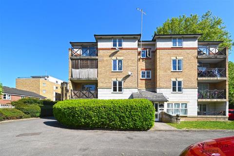 2 bedroom apartment for sale, Stoneyard Lane, London, E14