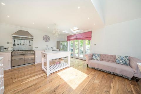 5 bedroom semi-detached house for sale, Popes Avenue, Strawberry Hill TW2
