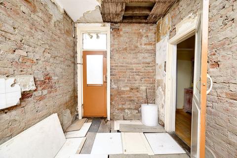 3 bedroom terraced house for sale, 24 Bedhampton Road, Portsmouth, PO2 7JY