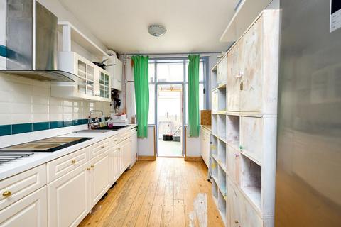 3 bedroom terraced house for sale, 24 Bedhampton Road, Portsmouth, PO2 7JY