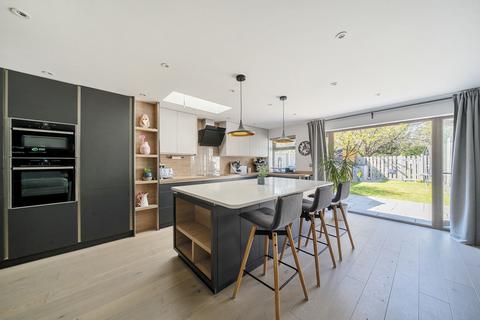 undefined, Ludlow, Bracknell, Berkshire