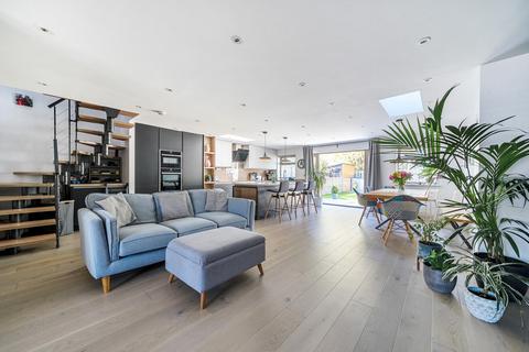 undefined, Ludlow, Bracknell, Berkshire