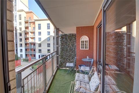 2 bedroom apartment for sale, Baltic Quay, Mill Road, Gateshead, Tyne and Wear, NE8