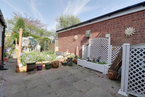 3 bedroom terraced house for sale, Woodshutts Street, Talke, Stoke-On-Trent