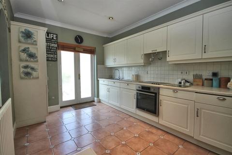 undefined, Bexton Road, Knutsford