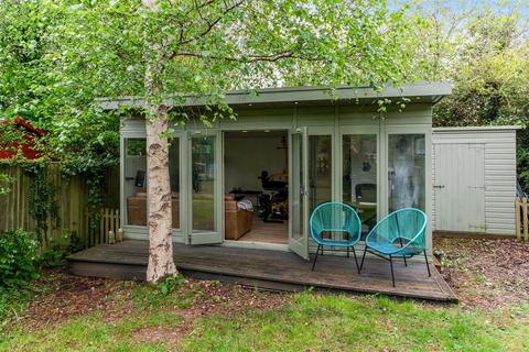 260 Fir Tree Road, Epsom, KT17 3NL