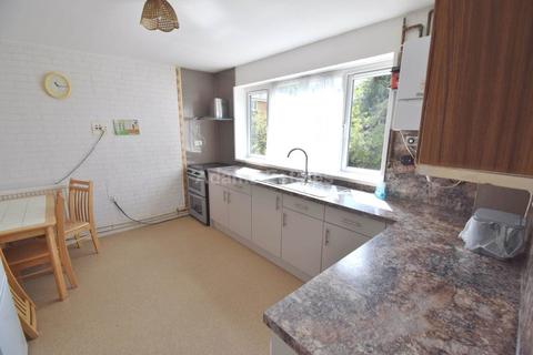 4 bedroom flat to rent, Nelson Terrace, Reading