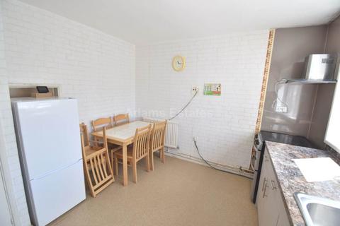 4 bedroom flat to rent, Nelson Terrace, Reading