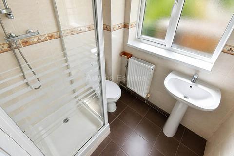 4 bedroom flat to rent, Nelson Terrace, Reading