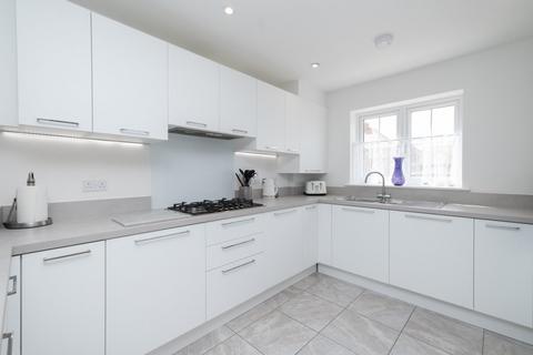 3 bedroom semi-detached house for sale, Alliss Gardens, Sandwich, Kent, CT13