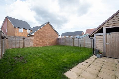 3 bedroom semi-detached house for sale, Alliss Gardens, Sandwich, Kent, CT13