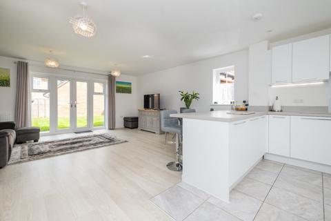 3 bedroom semi-detached house for sale, Alliss Gardens, Sandwich, Kent, CT13