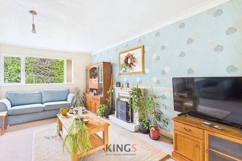 2 bedroom semi-detached bungalow for sale, Rickfield Close, Hatfield, AL10