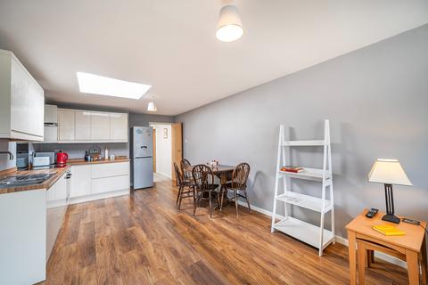 2 bedroom townhouse for sale, Newton Garth, Leeds LS7