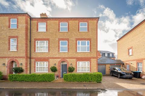 5 bedroom detached house for sale, Sassoon Drive, Oakwood, BARNET, EN4